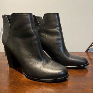 Aldo Blanka Black Leather Ankle Booties